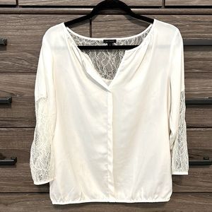 Ann Taylor - Women’s size small 3/4 sleeve top